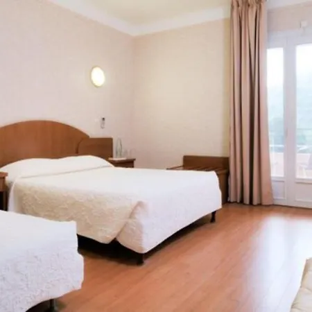 Stella Marina アパートホテル Serriera