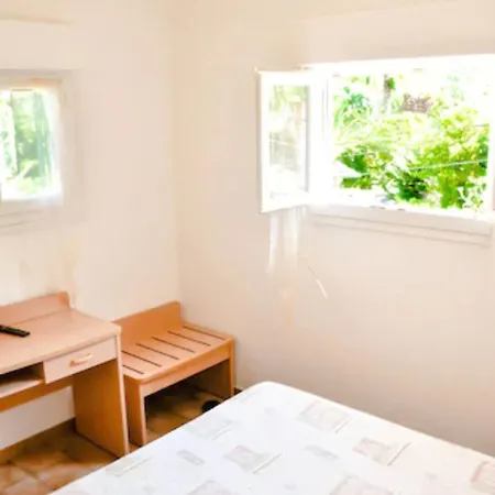 アパートホテル Stella Marina Serriera