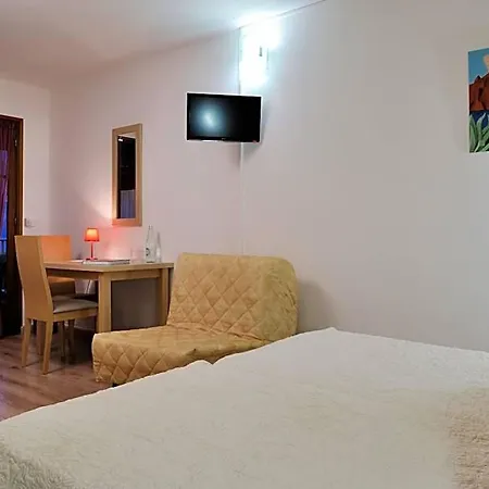 Stella Marina Aparthotel 3*